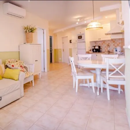 El Carmen In Cristianos * لوس كريستيانوس