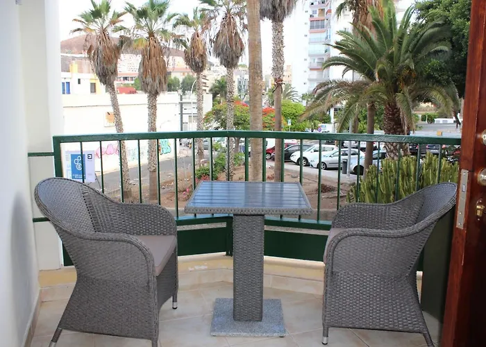 El Carmen In Cristianos 洛斯克里斯蒂亚诺斯